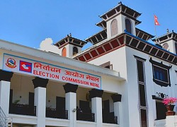प्राध्यापकलाई केन्द्रीय सदस्य, महाधिवेशन प्रतिनिधि बनाइएको भन्दै निर्वाचन आयोगले माग्यो जवाफ